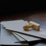 Immagine che illustra i tre passaggi per richiedere il nuovo buono postale al 7%.